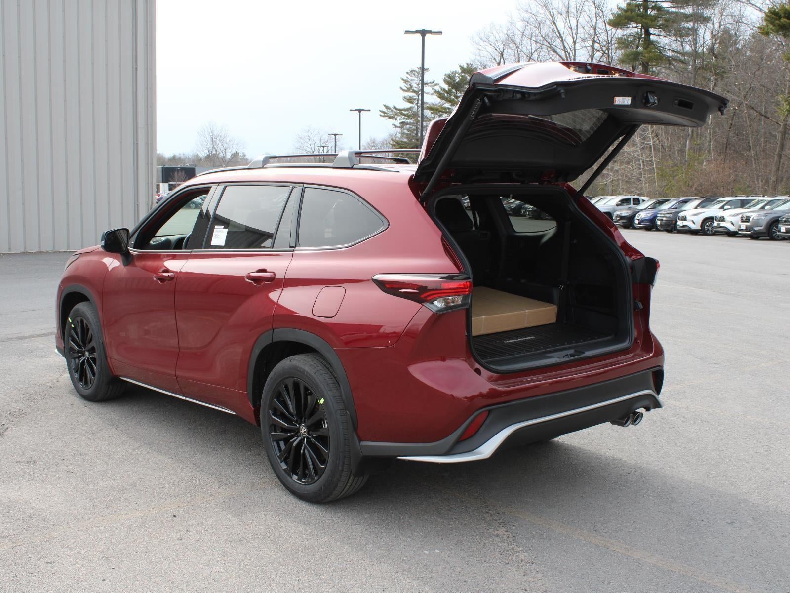 2026 Toyota Highlander XSE