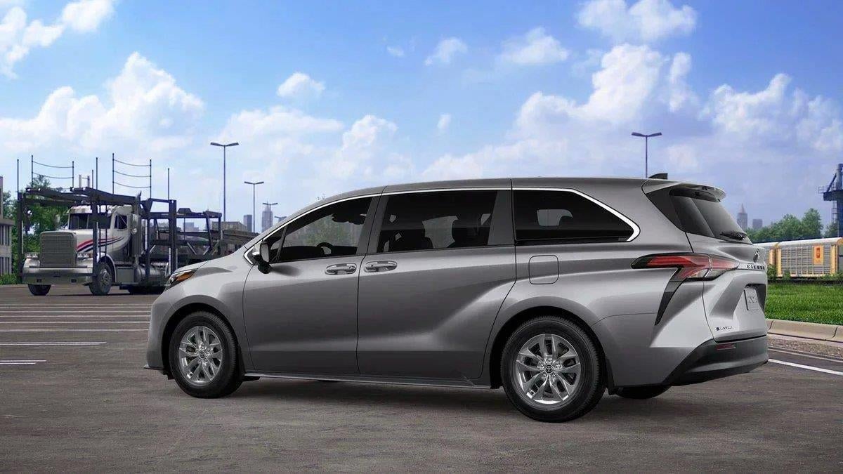 2026 Toyota Sienna LE