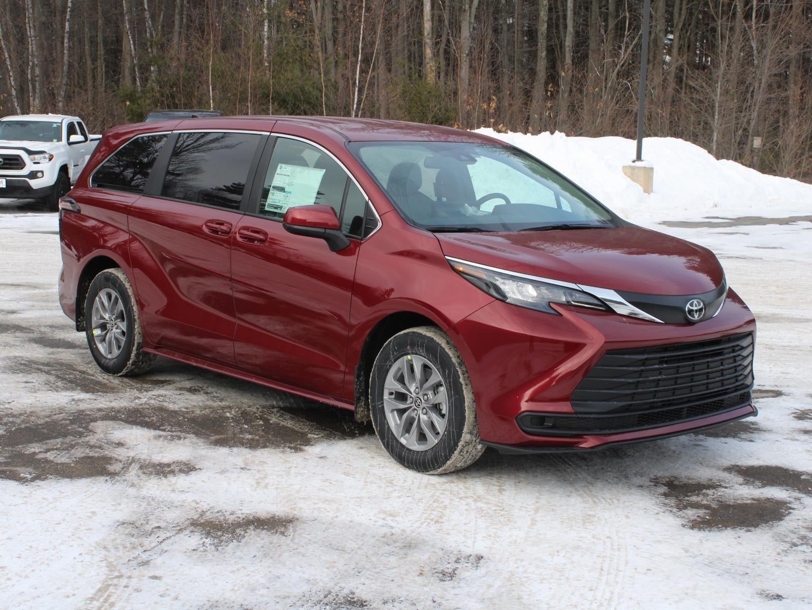 2026 Toyota Sienna LE
