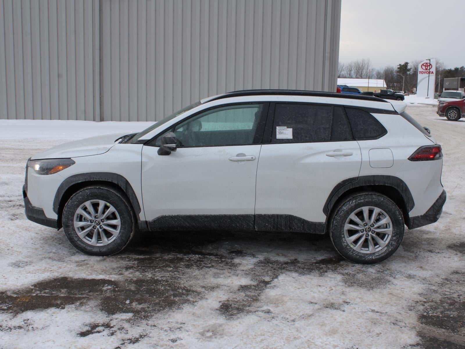 2026 Toyota Corolla Cross LE