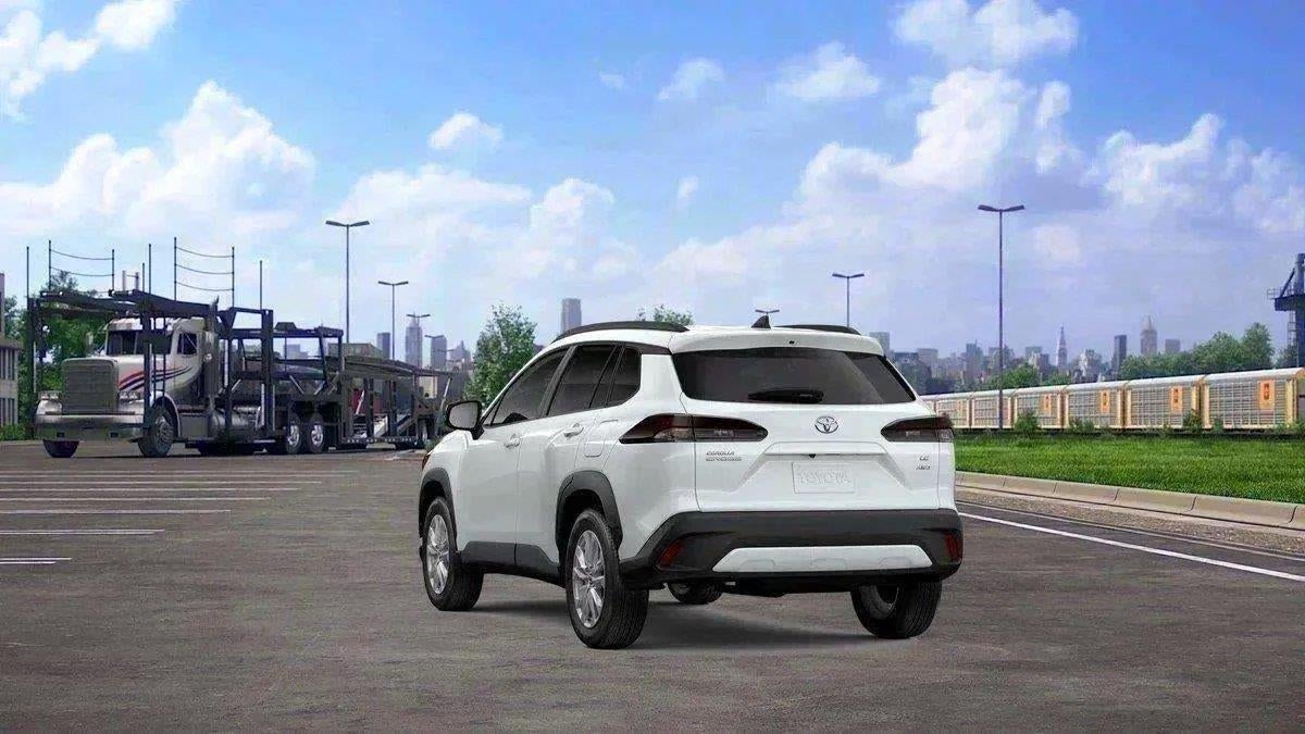 2026 Toyota Corolla Cross LE