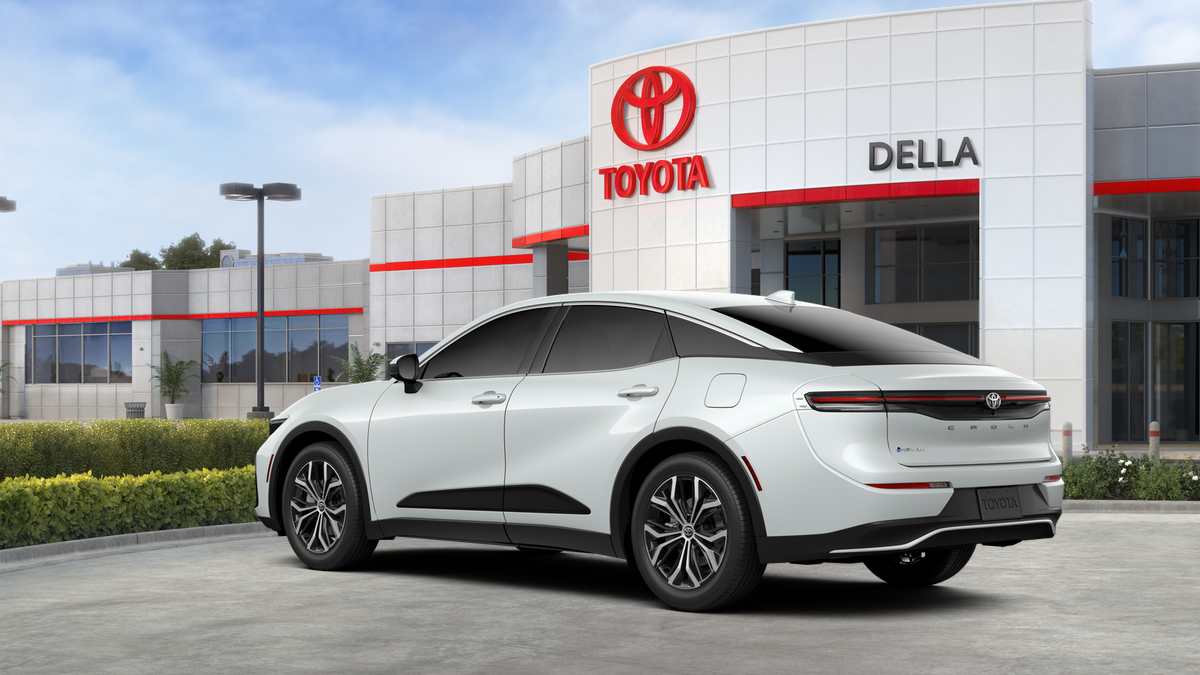 2026 Toyota Toyota Crown XLE