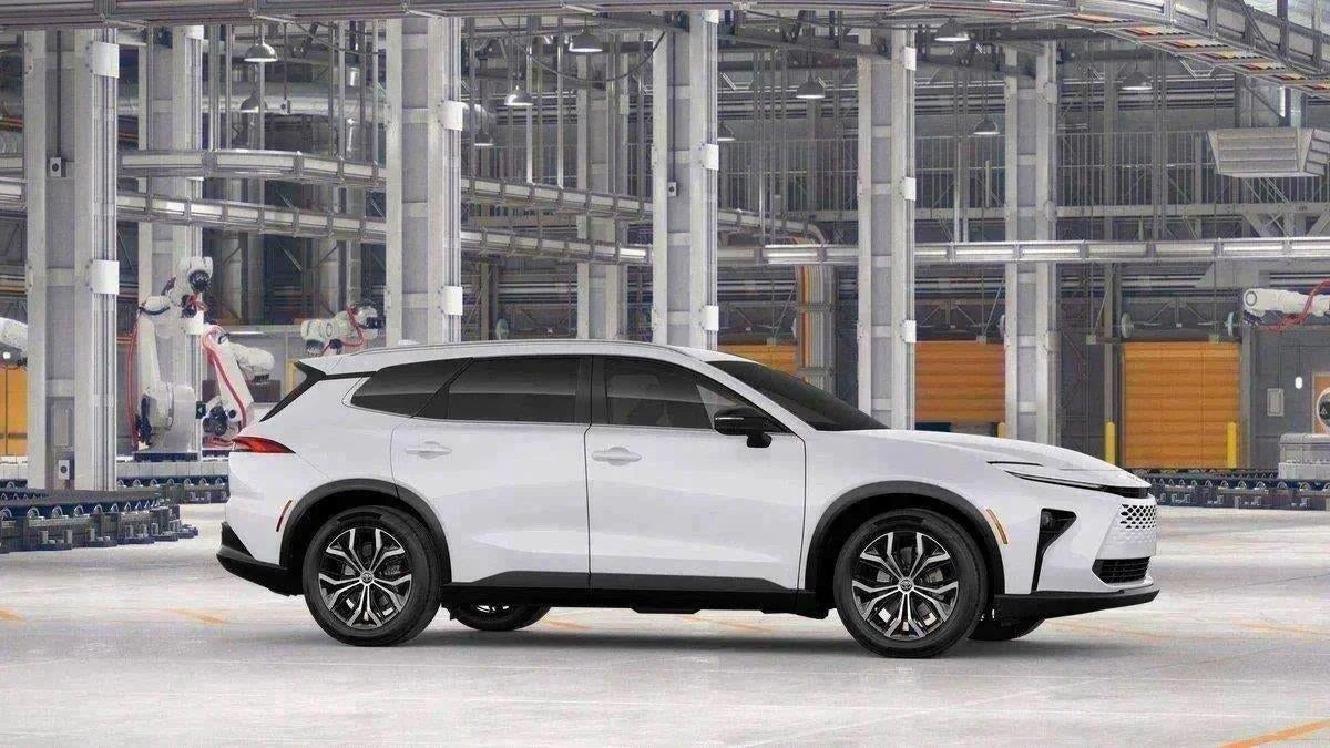 2026 Toyota Toyota Crown Signia XLE