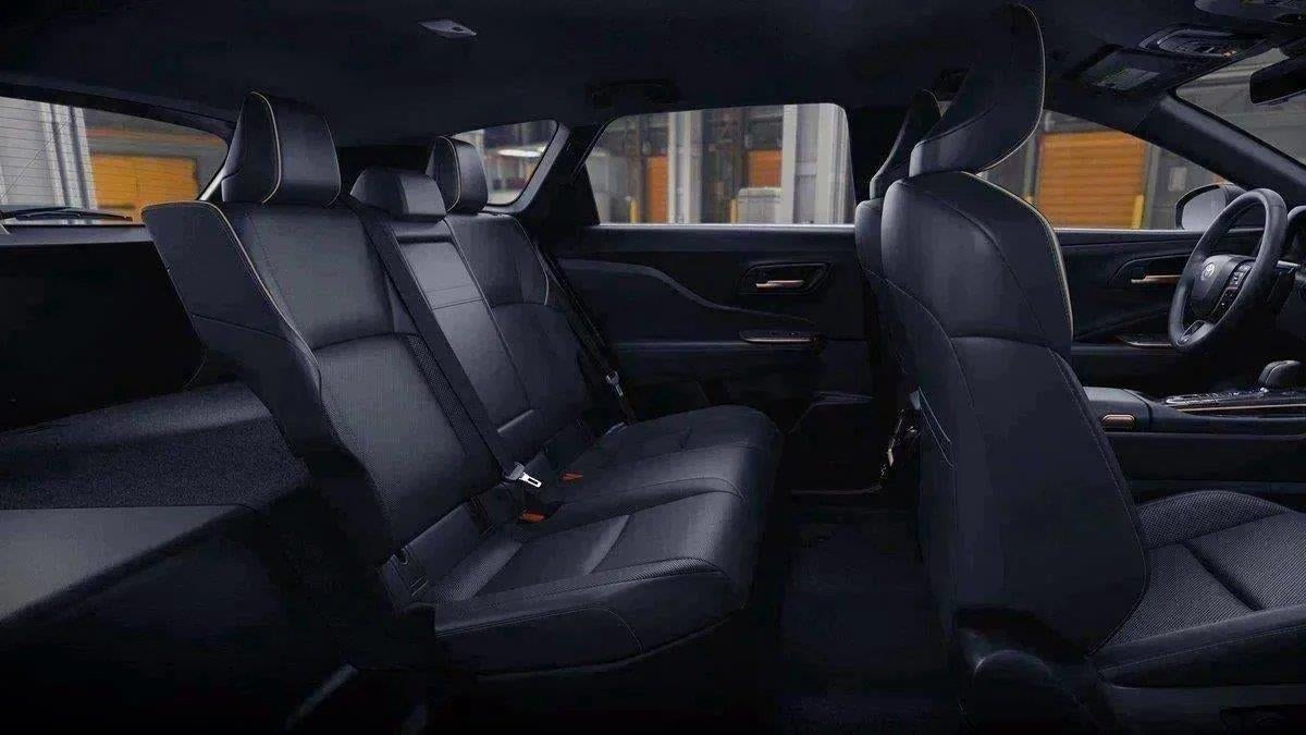 2026 Toyota Toyota Crown Signia XLE