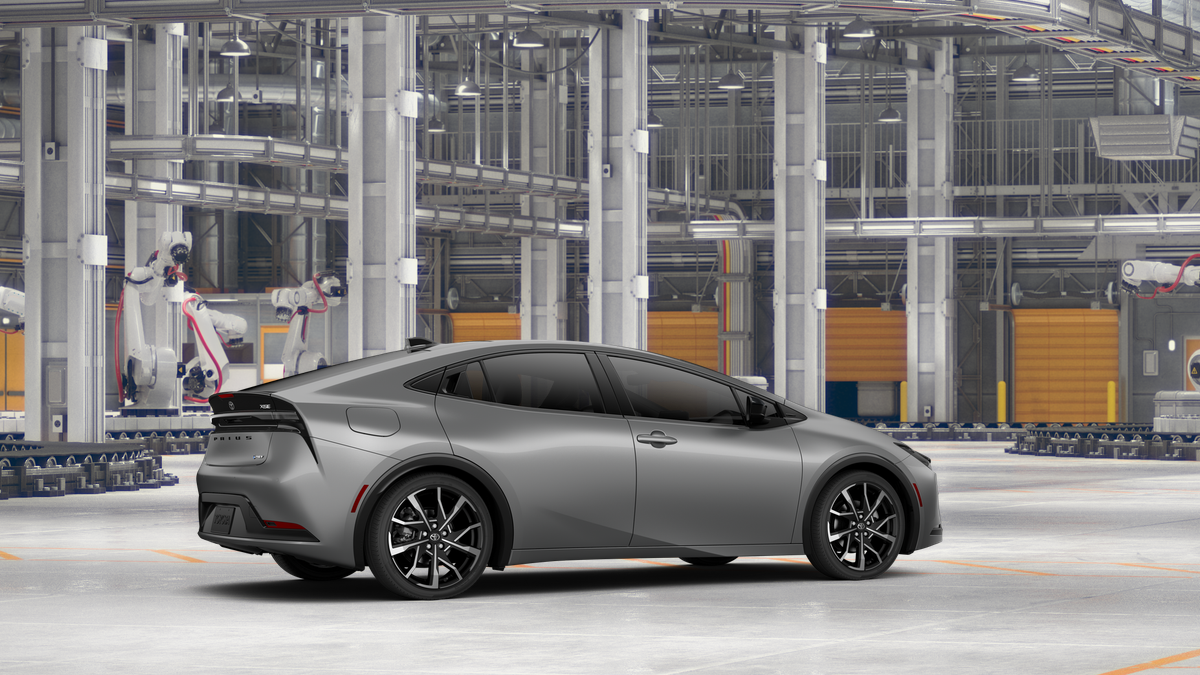 2027 Toyota Prius Plug-in Hybrid XSE