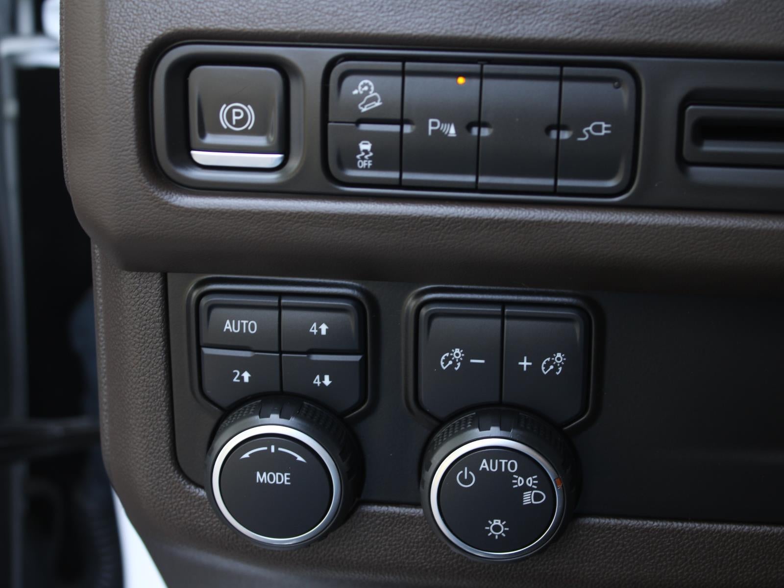 2021 Chevrolet Tahoe Z71 Four Wheel Drive 10-SPEED AUTOMATIC
