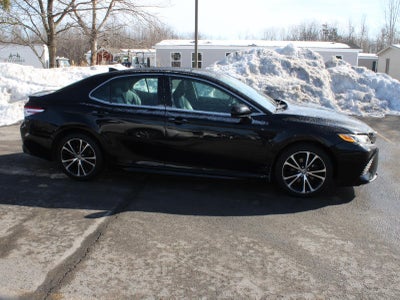 2020 Toyota Camry SE Front Wheel Drive Automatic
