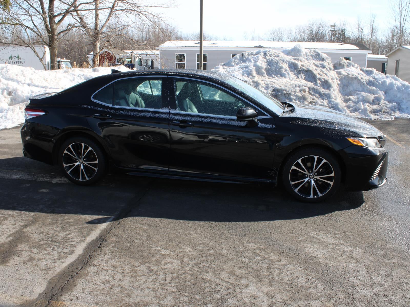 2020 Toyota Camry SE Front Wheel Drive Automatic