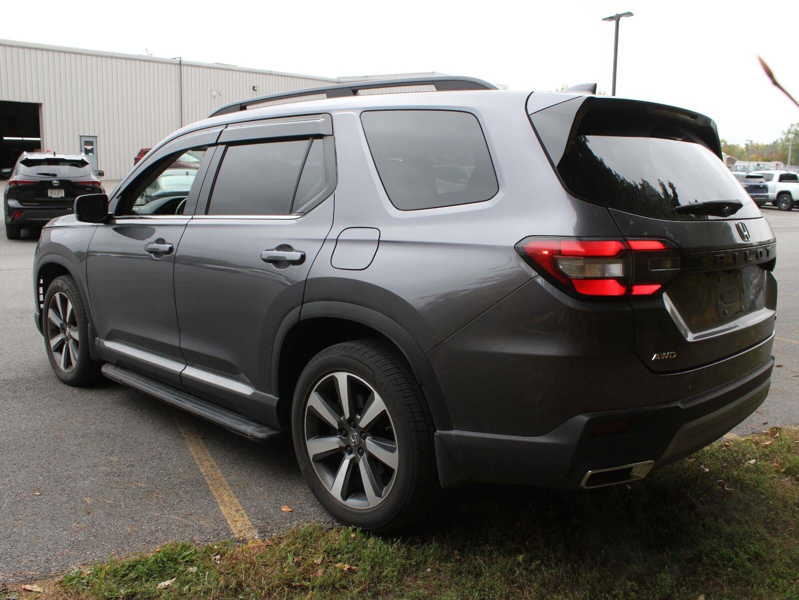2024 Honda Pilot Touring
