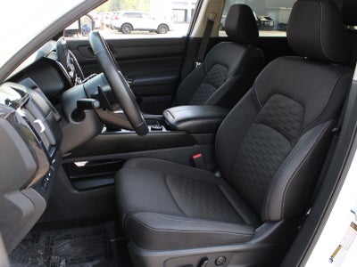 2025 Nissan Pathfinder SV Four Wheel Drive Automatic