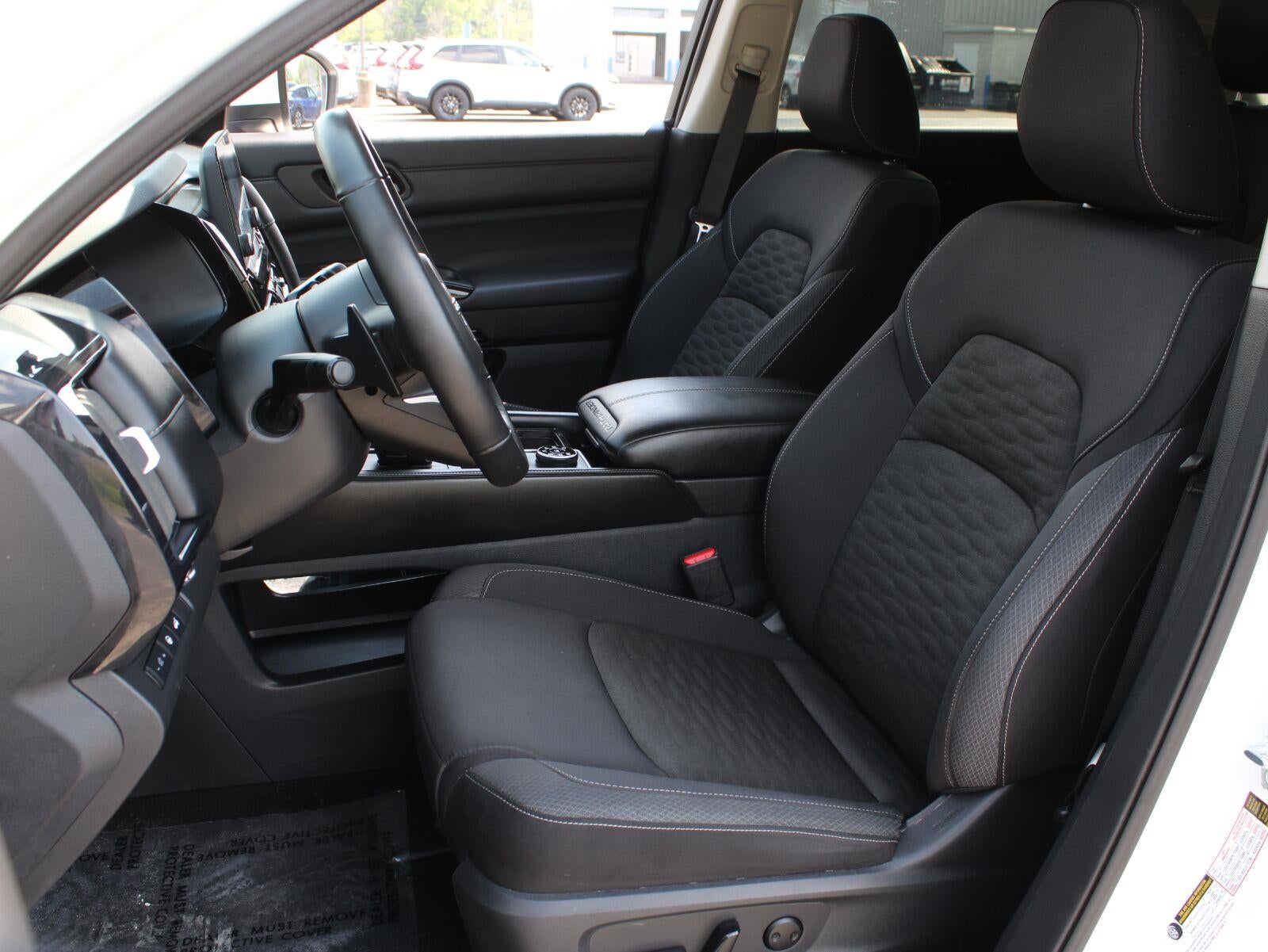 2025 Nissan Pathfinder SV Four Wheel Drive Automatic