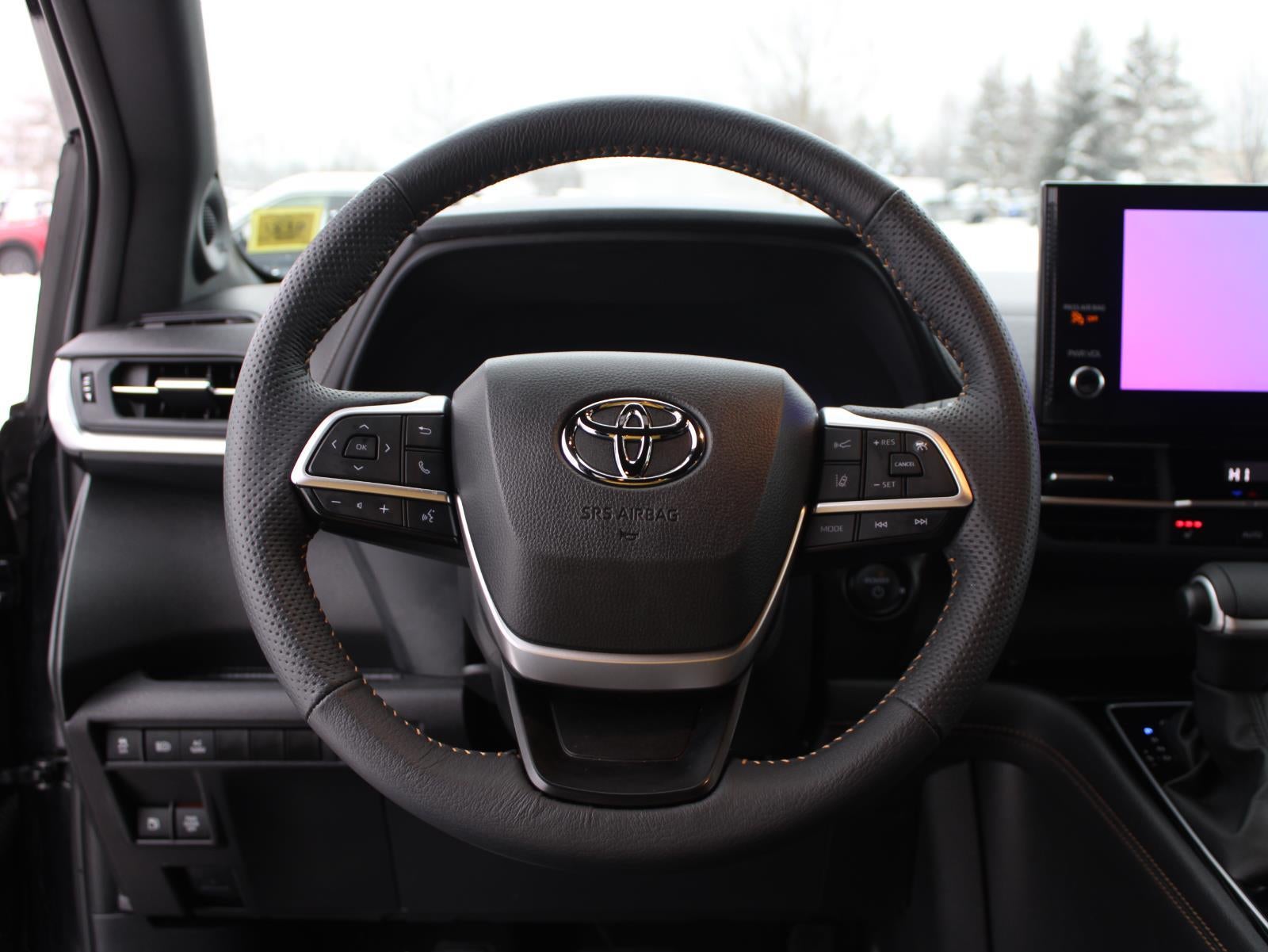 2025 Toyota Sienna Woodland Edition All Wheel Drive CVT