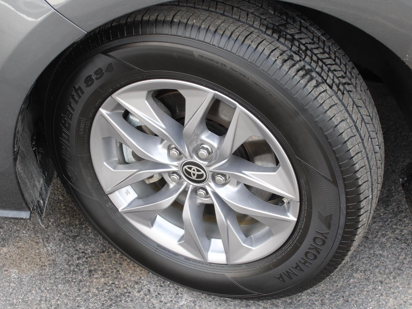 2025 Toyota Sienna XLE All Wheel Drive CVT