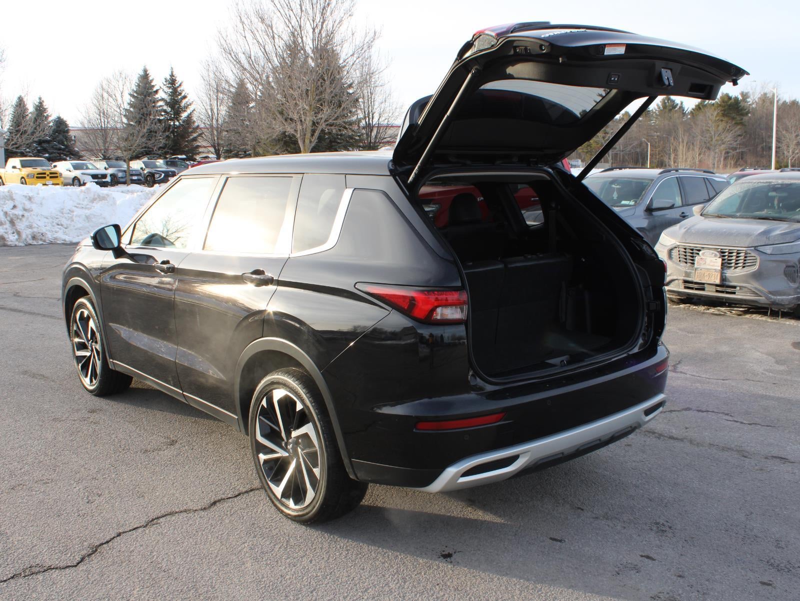 2024 Mitsubishi Outlander SE Black Edition All Wheel Drive CVT