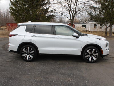 2025 Mitsubishi Outlander SE All Wheel Drive CVT