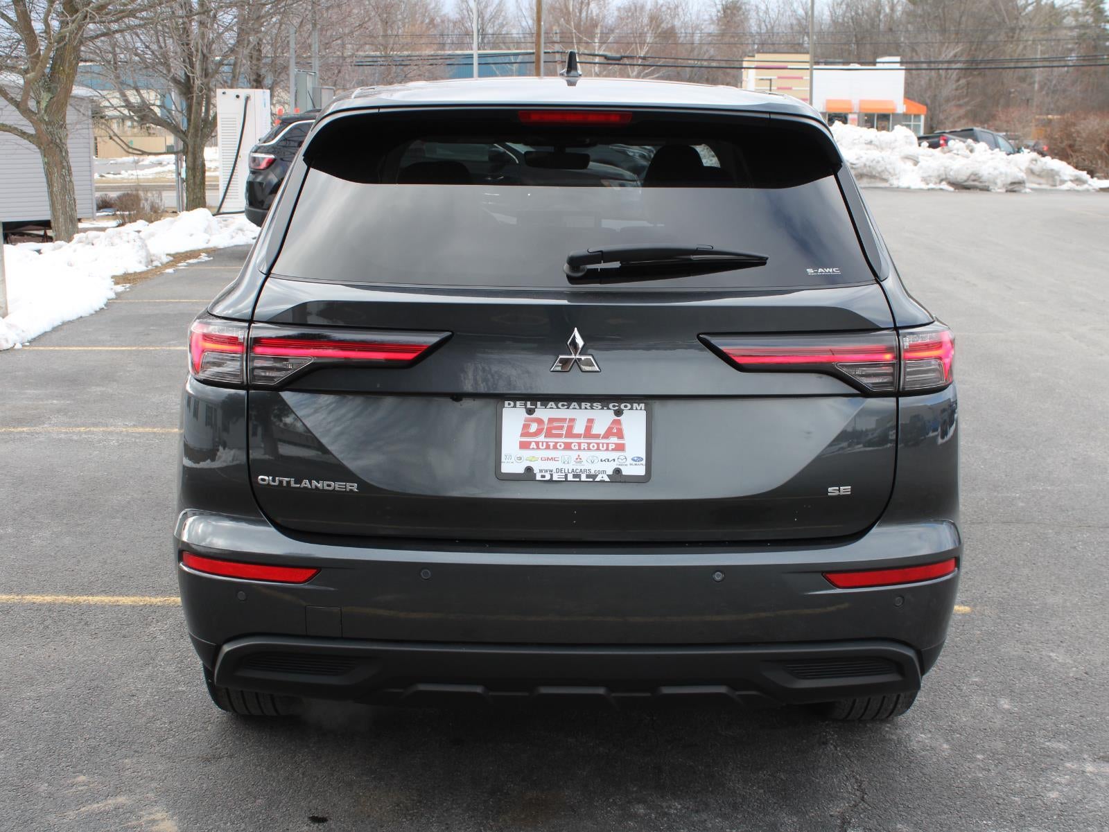 2025 Mitsubishi Outlander SE All Wheel Drive CVT