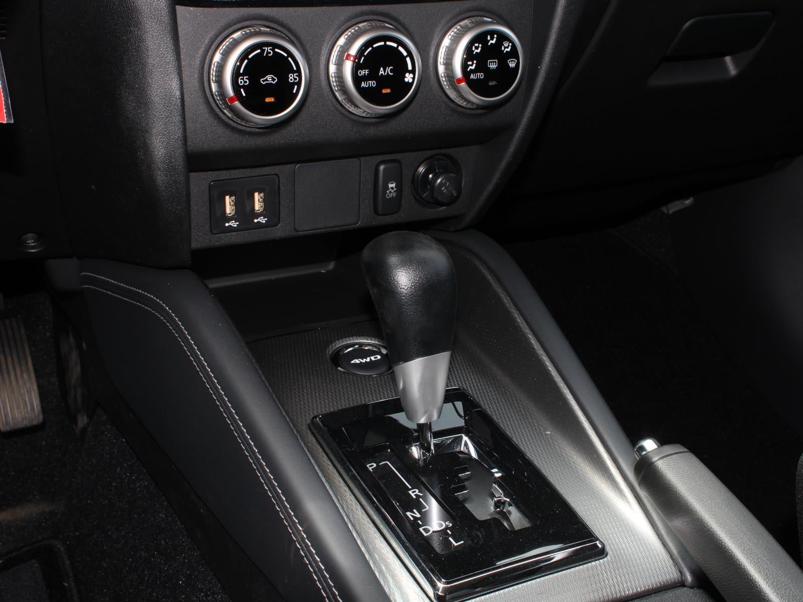 2026 Mitsubishi Outlander Sport ES