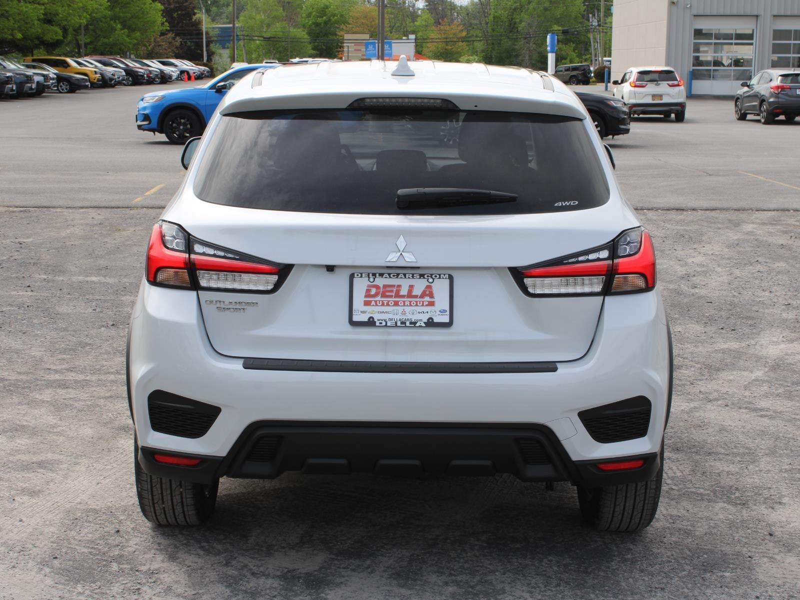 2026 Mitsubishi Outlander Sport ES