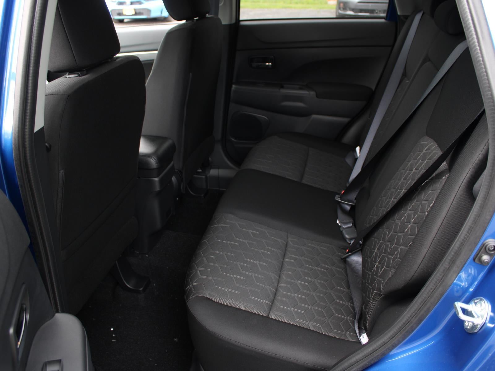 2026 Mitsubishi Outlander Sport ES