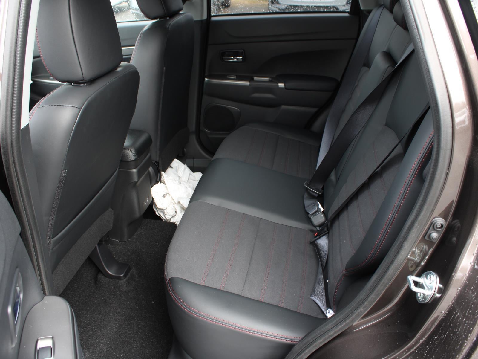 2026 Mitsubishi Outlander Sport SE