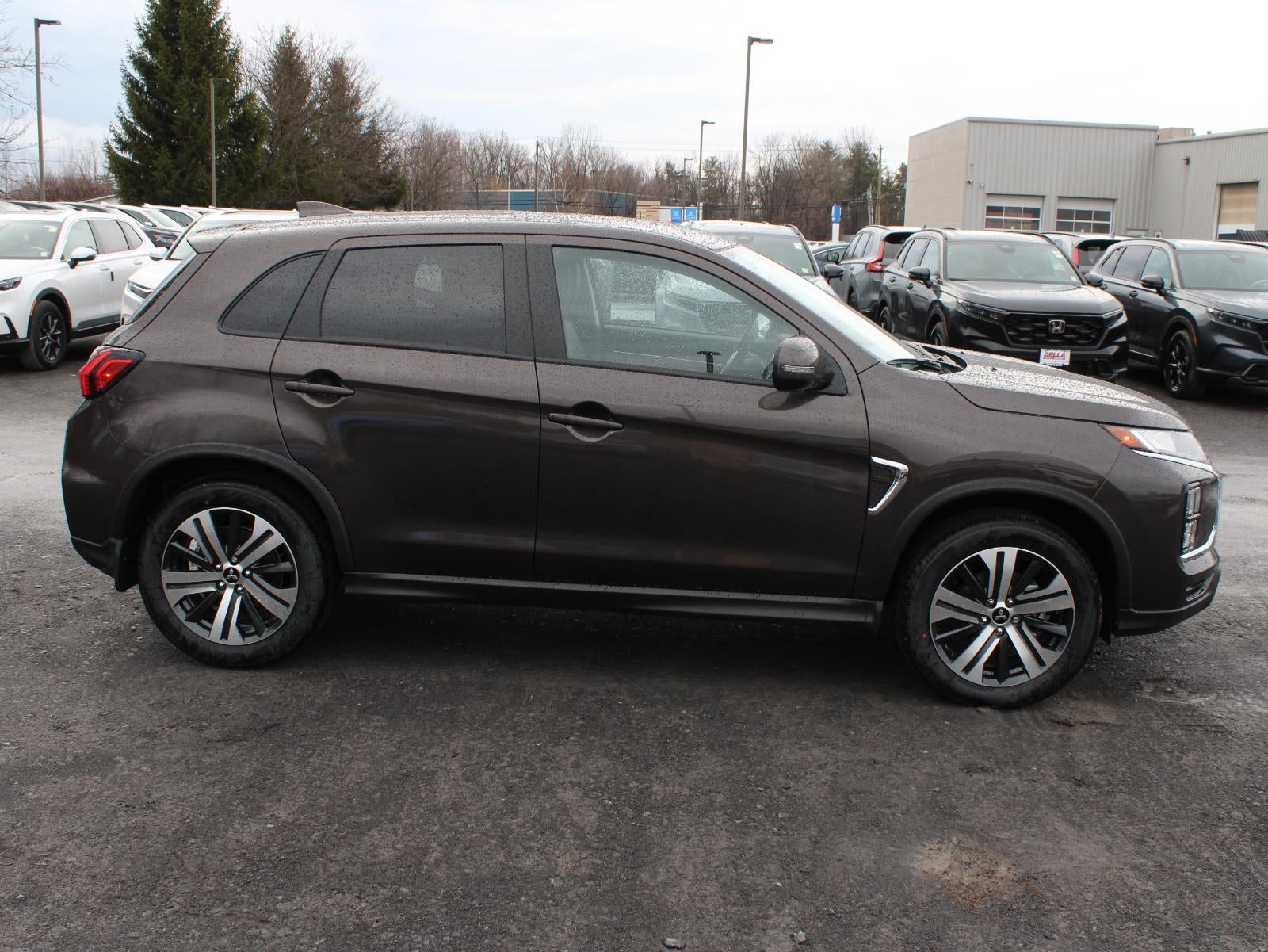 2026 Mitsubishi Outlander Sport SE