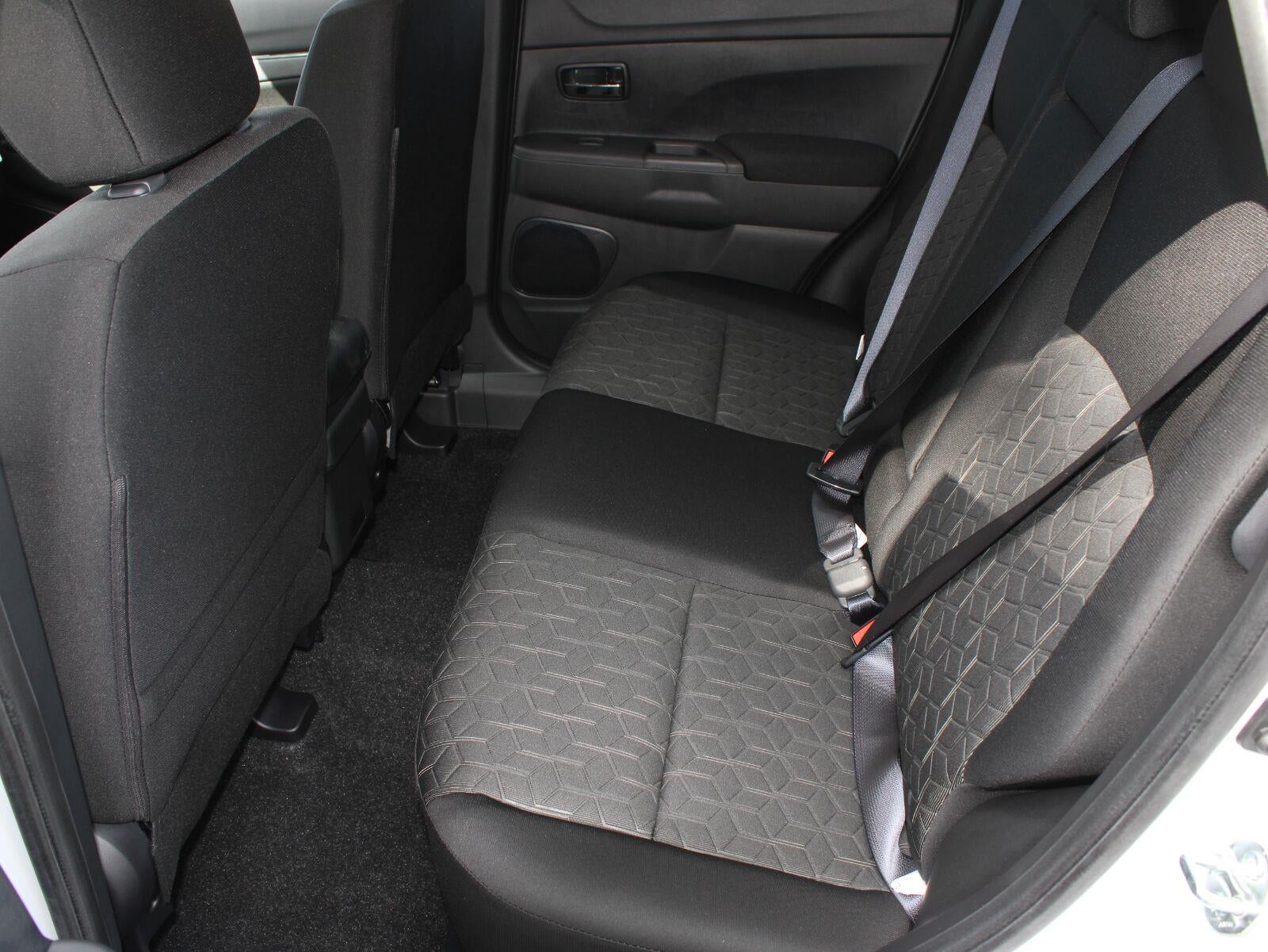 2027 Mitsubishi Outlander Sport ES