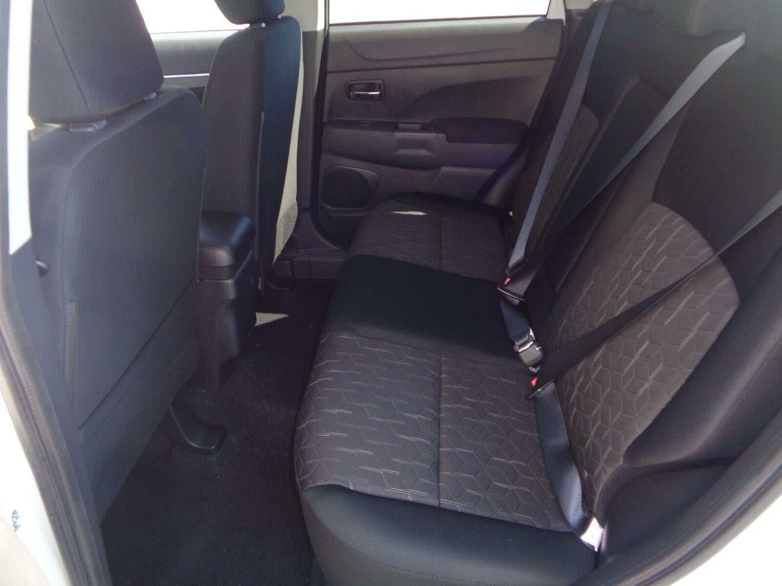 2026 Mitsubishi Outlander Sport ES