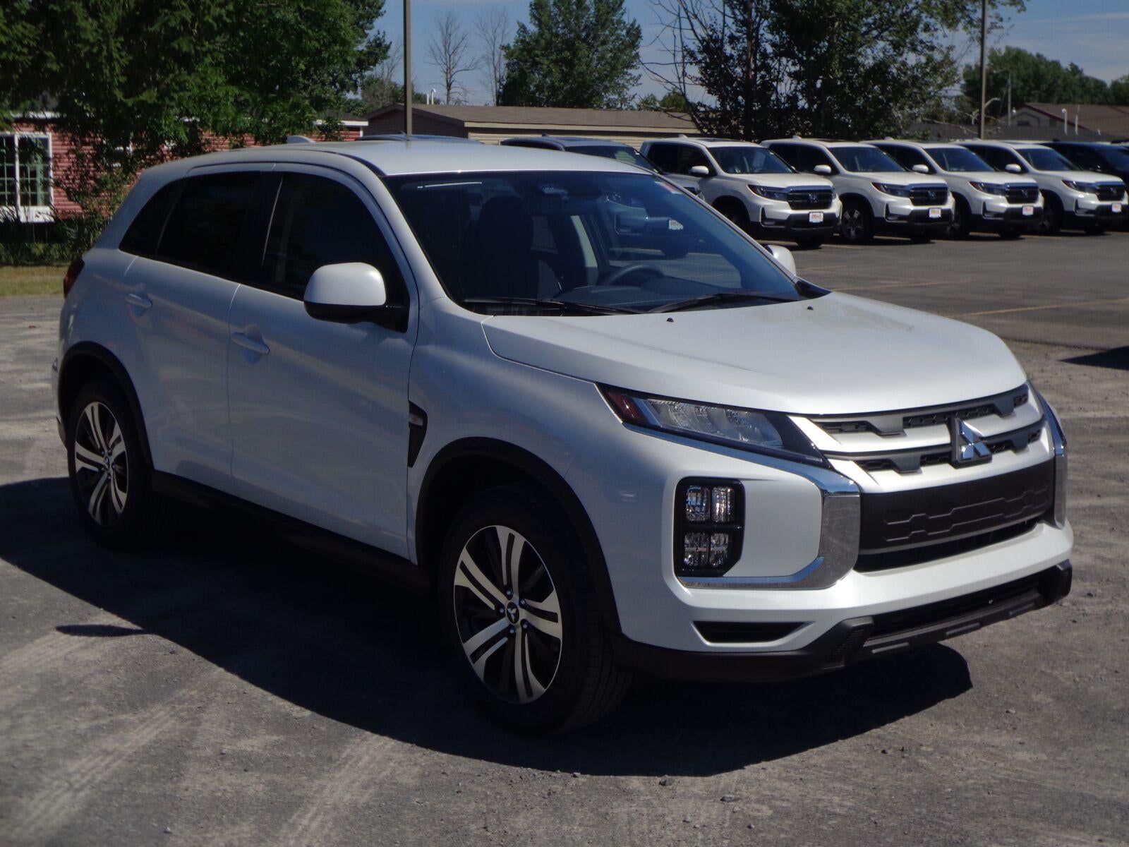 2026 Mitsubishi Outlander Sport ES