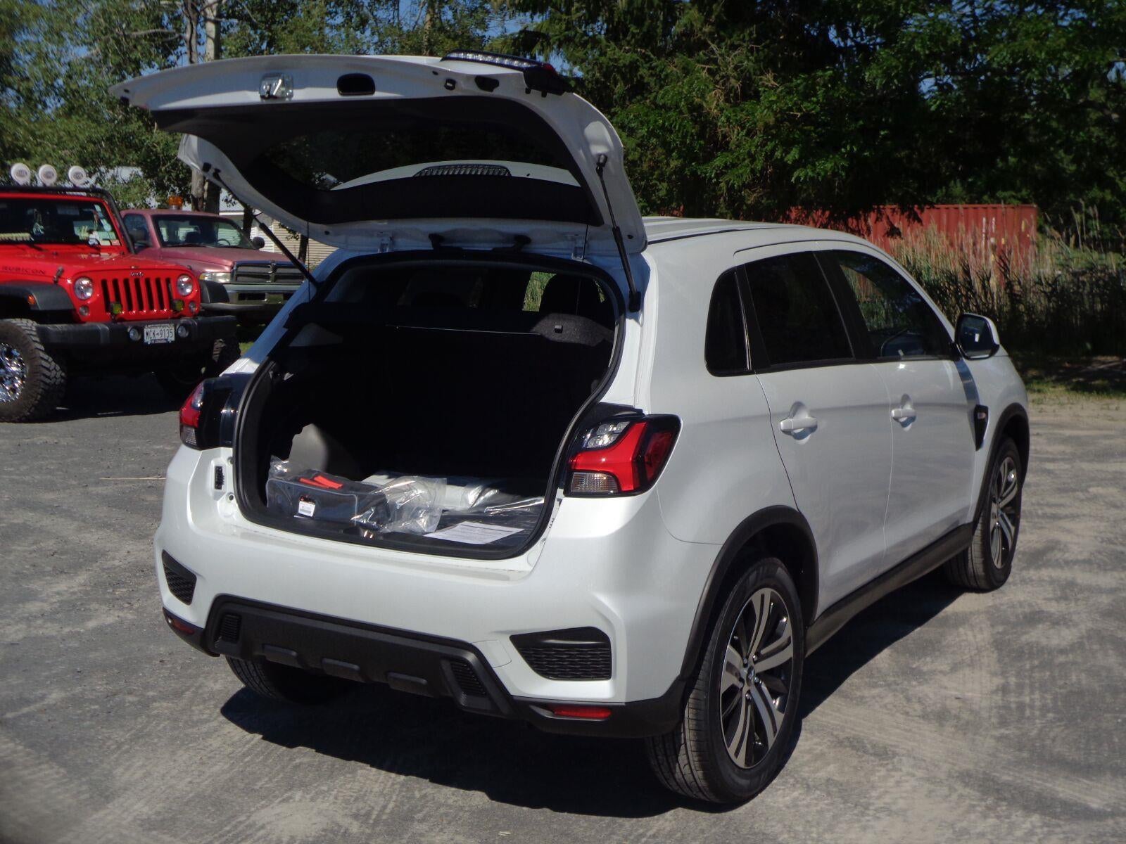 2026 Mitsubishi Outlander Sport ES