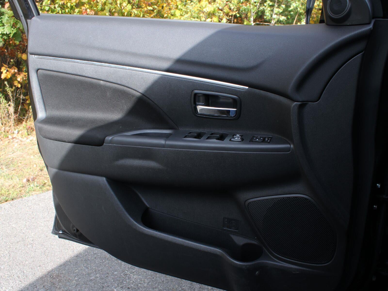 2024 Mitsubishi Outlander Sport ES