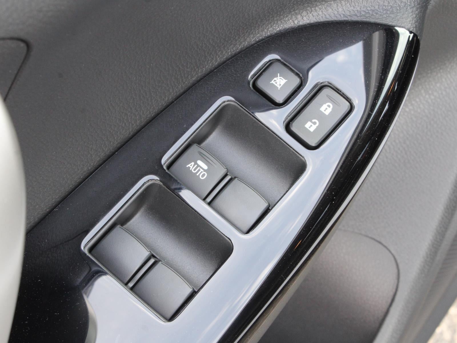 2025 Mitsubishi Eclipse Cross LE