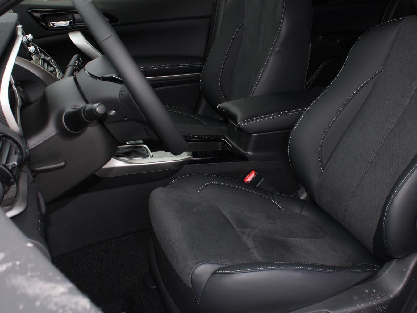 2026 Mitsubishi Eclipse Cross SE