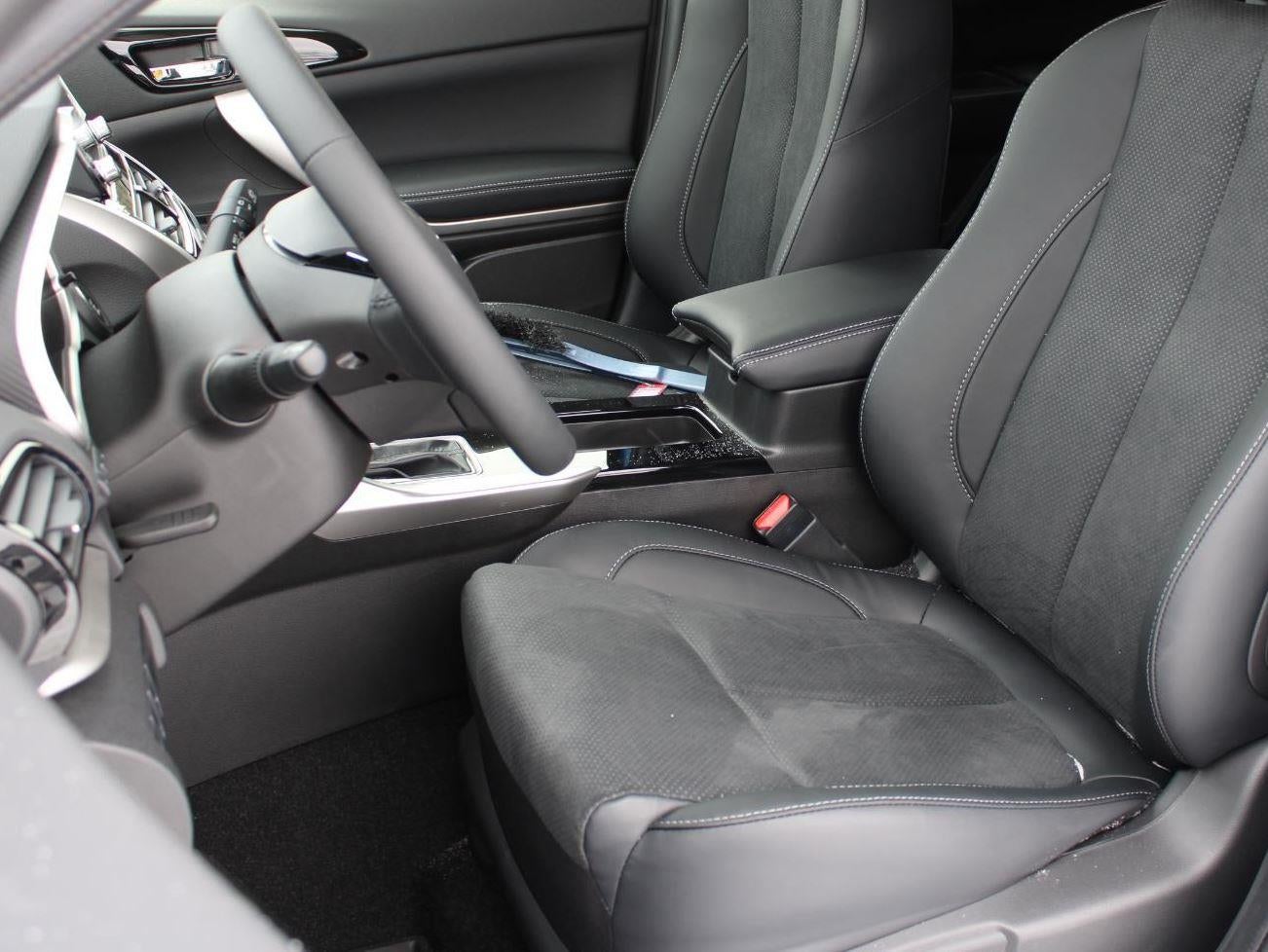 2026 Mitsubishi Eclipse Cross SE