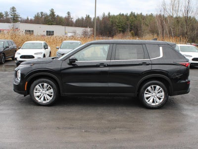 2026 Mitsubishi Outlander ES