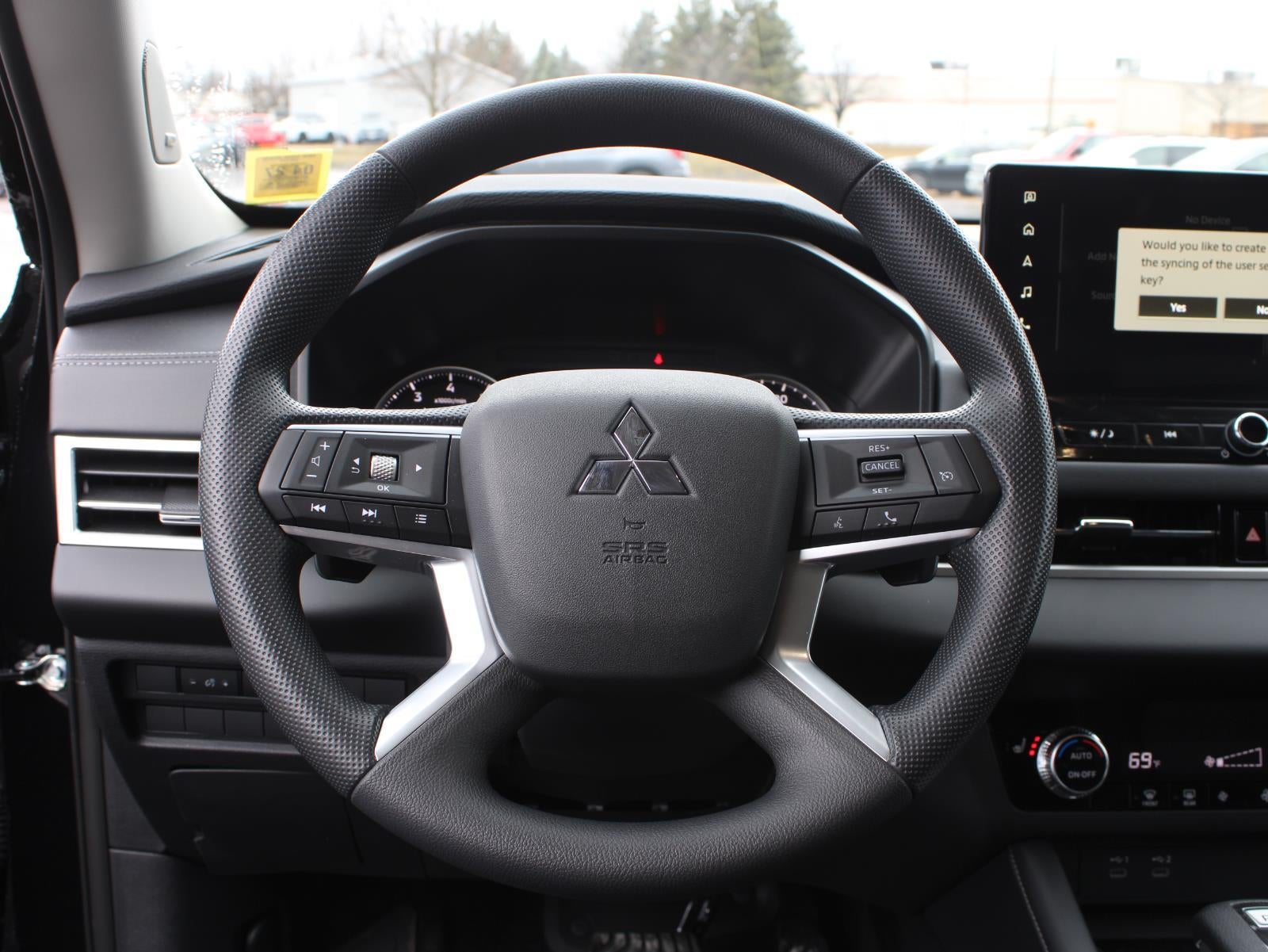 2026 Mitsubishi Outlander ES