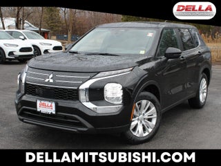 2026 Mitsubishi Outlander ES