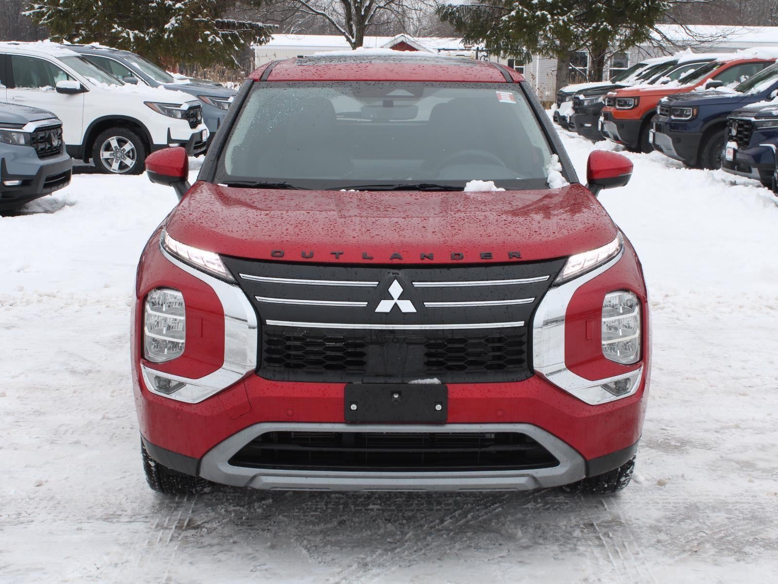 2025 Mitsubishi Outlander SE