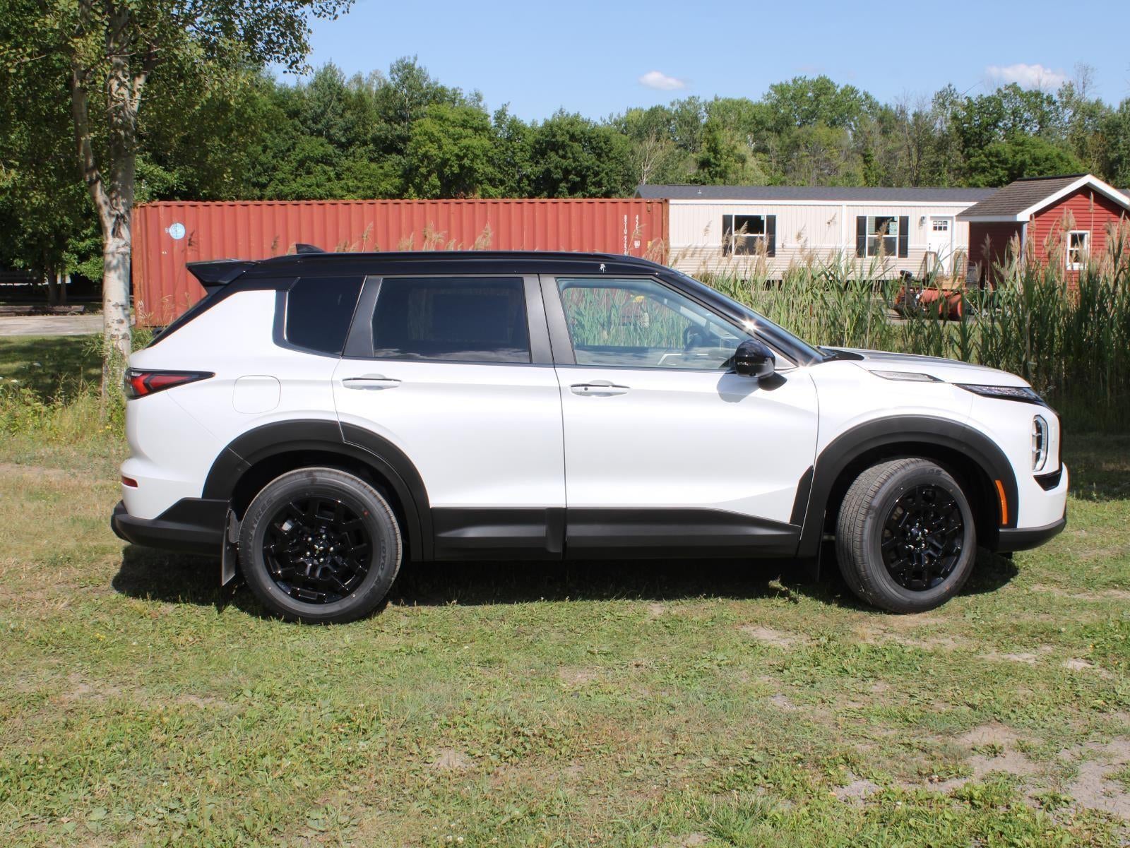 2025 Mitsubishi Outlander Trail Edition