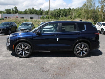 2026 Mitsubishi Outlander SE