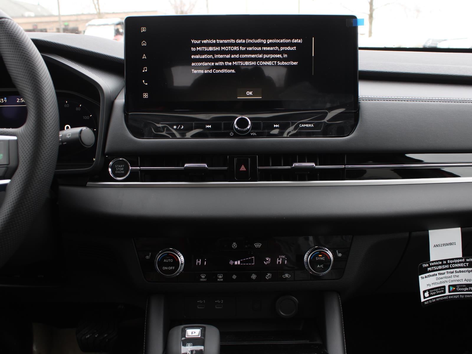 2026 Mitsubishi Outlander SE