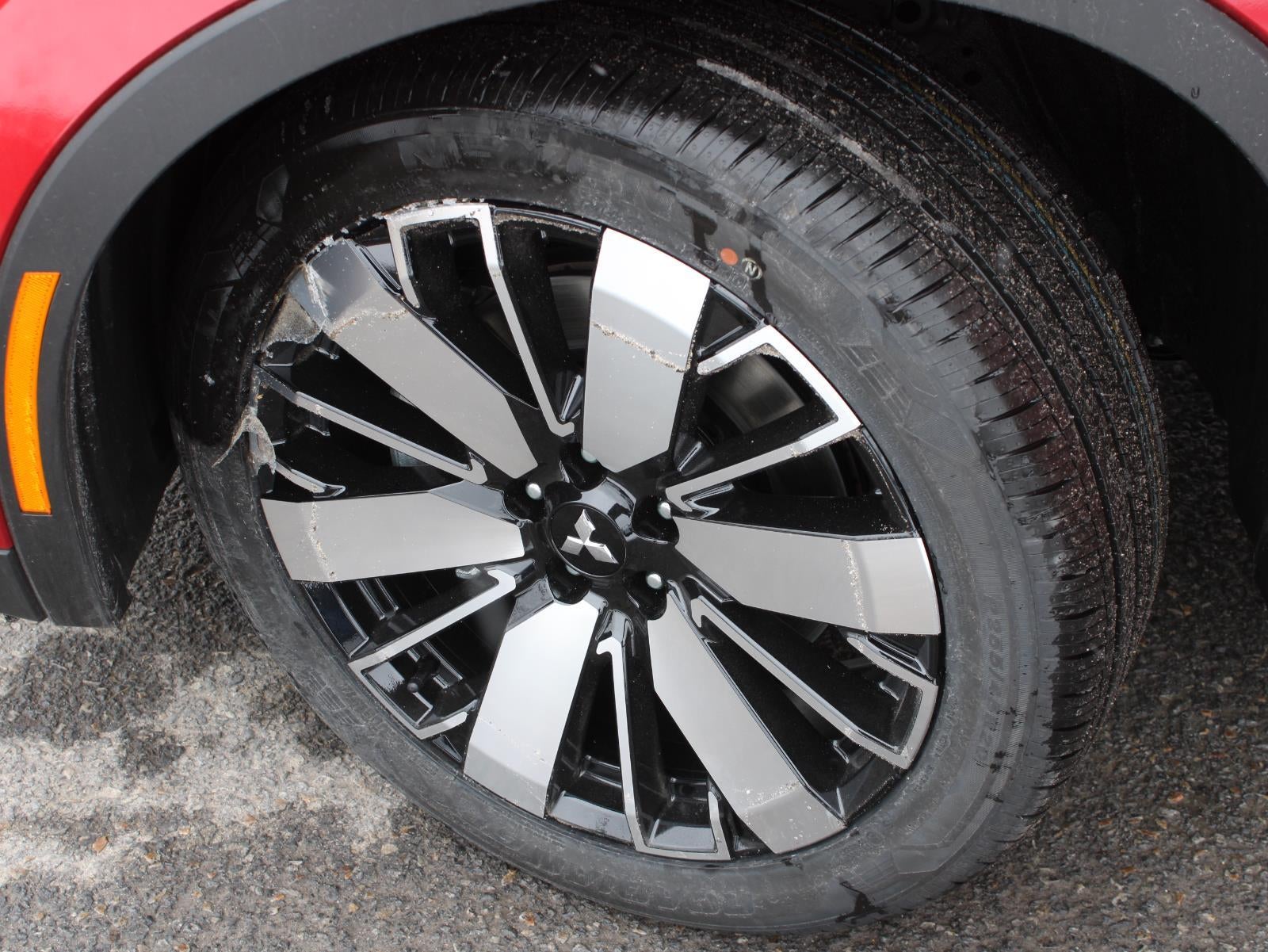 2026 Mitsubishi Outlander SE