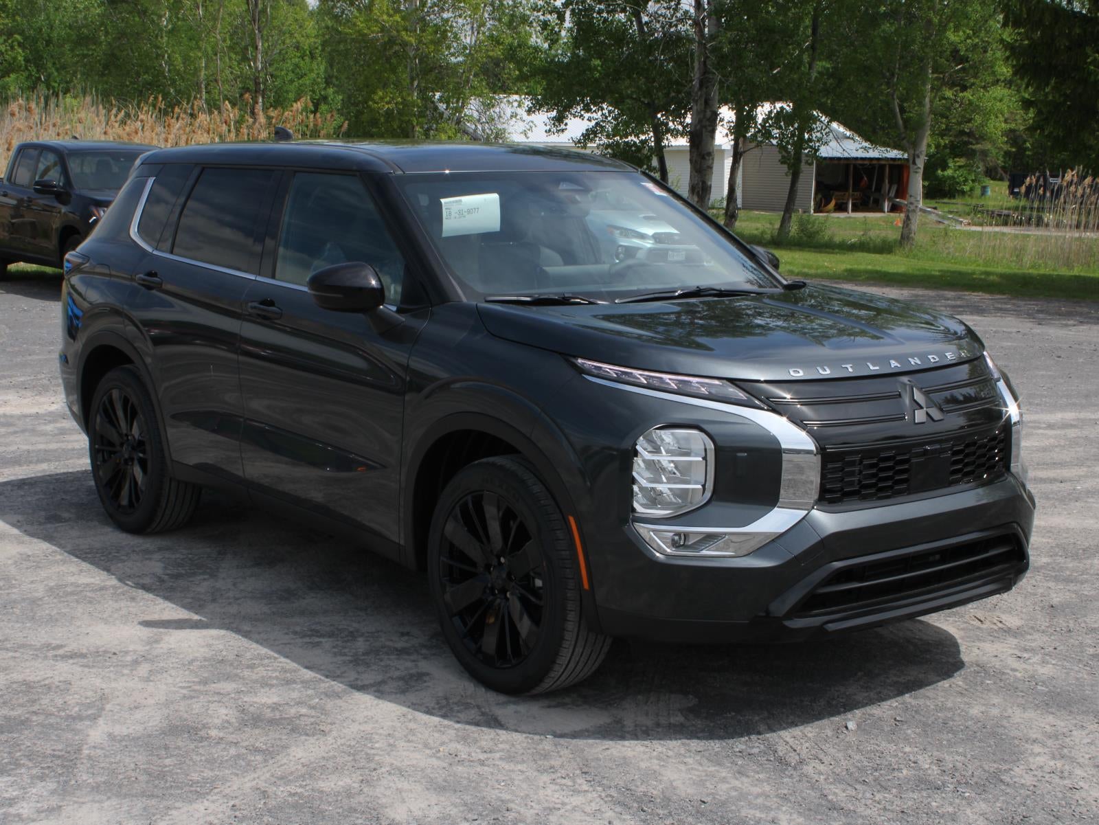 2026 Mitsubishi Outlander LE