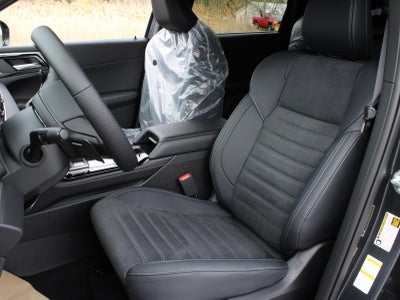 2026 Mitsubishi Outlander LE
