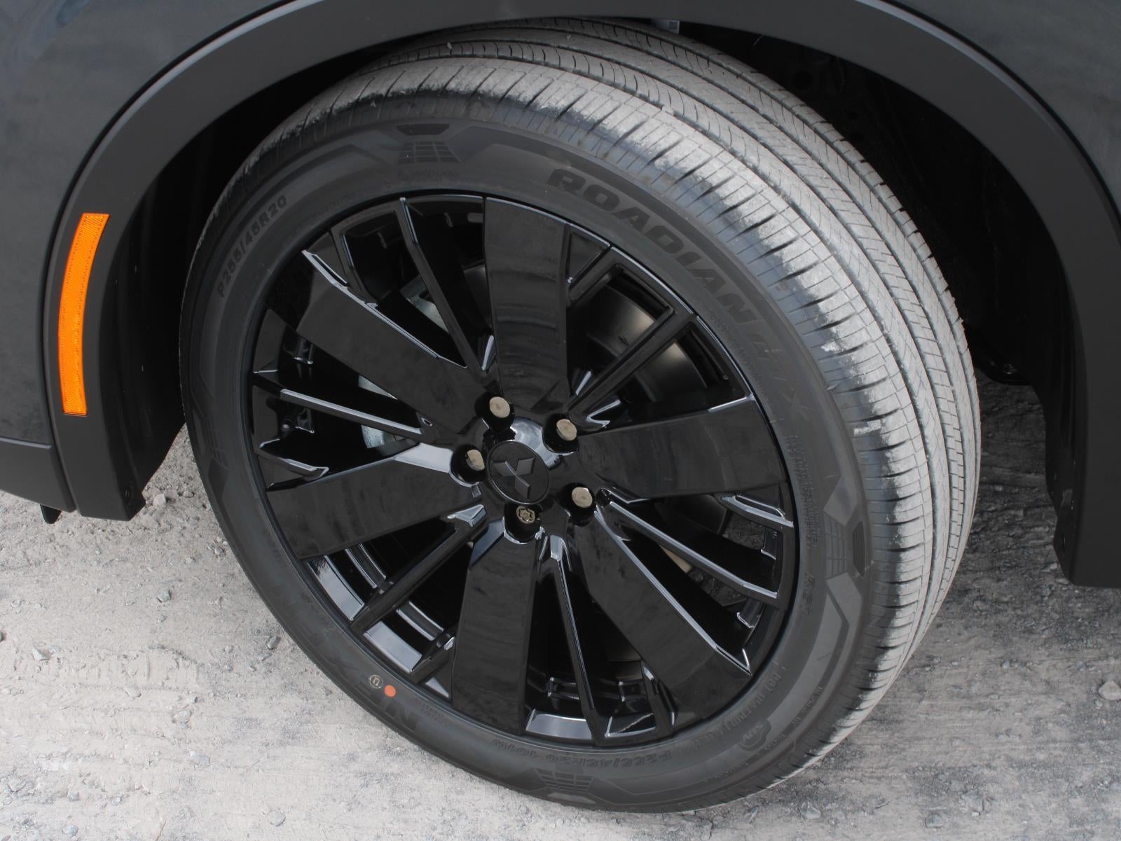 2026 Mitsubishi Outlander LE