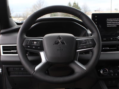 2026 Mitsubishi Outlander LE