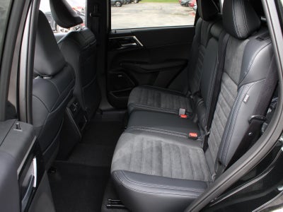 2026 Mitsubishi Outlander LE