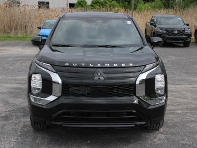 2026 Mitsubishi Outlander LE