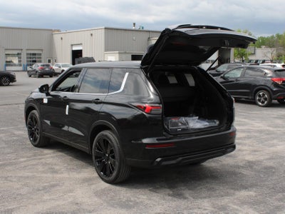 2026 Mitsubishi Outlander LE