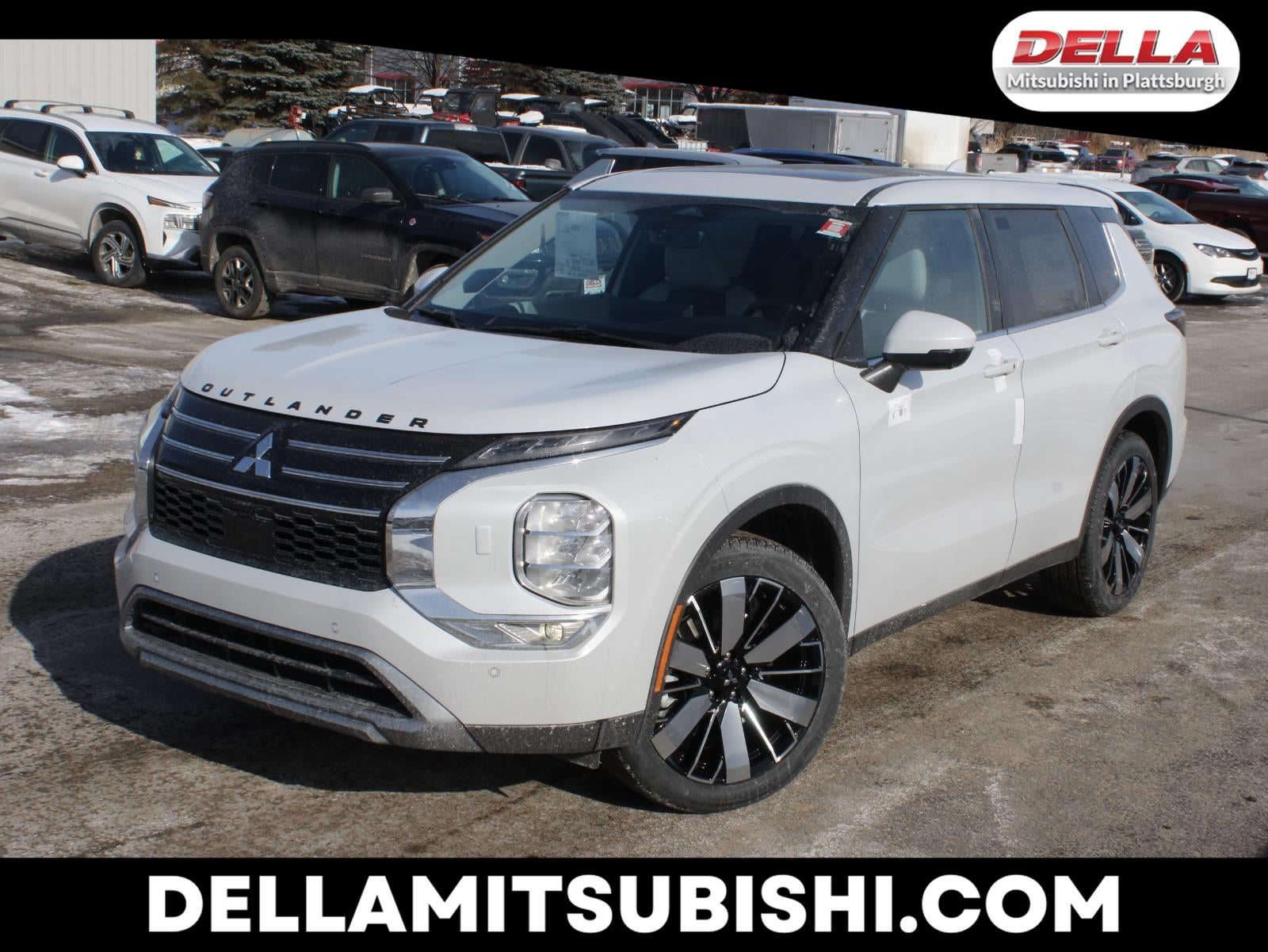 2026 Mitsubishi Outlander SE