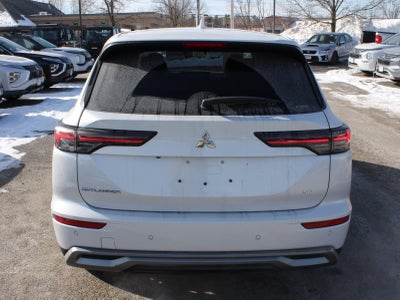 2026 Mitsubishi Outlander SE